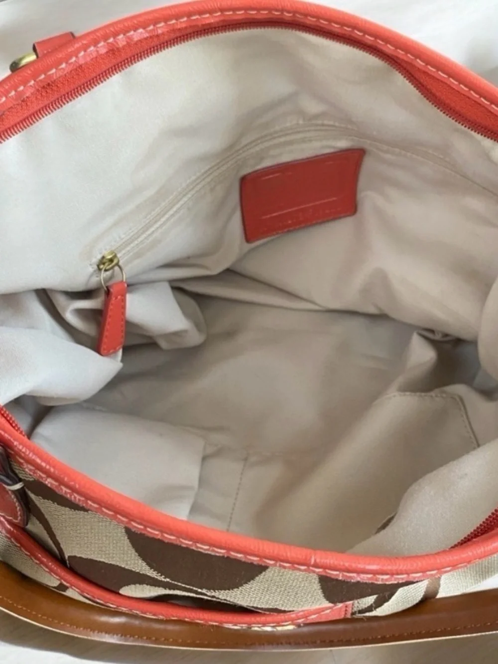 🔥SOLD🔥 Coach Brown Signature Canvas Satchel with Coral Trim - Picture 8 of 10